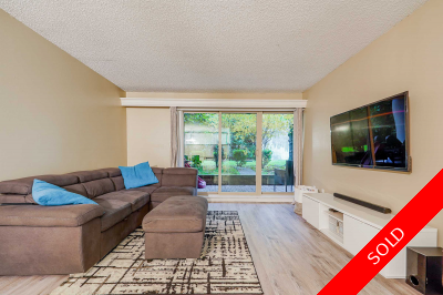 Cariboo Apartment for sale: Barclay Woods 2 bedroom Stainless Steel Appliances, Laminate Floors 861 sq.ft. (Listed 2021-10-18)