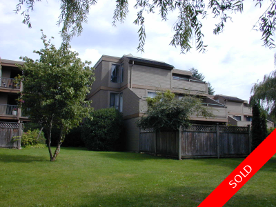 Simon Fraser Hills Townhouse for sale: Mountainwood 2 bedroom 830 sq.ft. (Listed 2009-02-25)