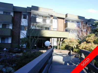 Central Park Apartment Unit for sale: Orchard Square 2 bedroom 971 sq.ft. (Listed 2009-03-23)