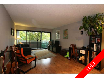 Commercial Drive Apartment for sale: Landmark Monterey 1 bedroom 676 sq.ft. (Listed 2011-11-02)